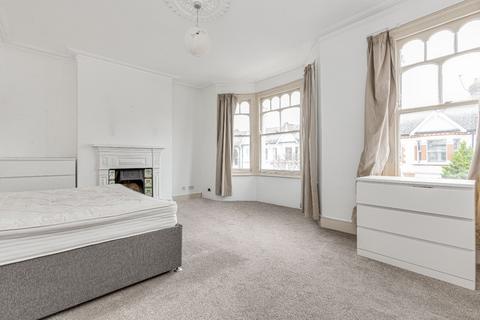 4 bedroom house to rent, Harbord Street, London