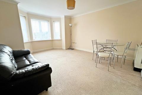 2 bedroom apartment to rent, Sidings Court, Warrington