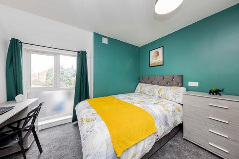 undefined, Oldham Road, Failsworth, Manchester, M35
