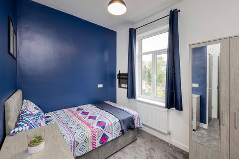 8 bedroom house share to rent, Oldham Road, Failsworth, Manchester, M35