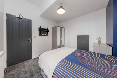 undefined, Oldham Road, Failsworth, Manchester, M35