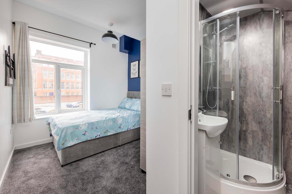 House in Manchester, Failsworth - View 3