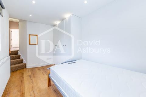 undefined, Falkland Road, Kentish Town, London