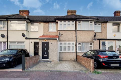 3 bedroom terraced house to rent, Second Avenue, Dagenham, Essex