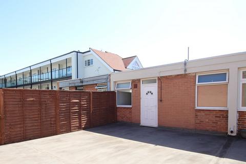 2 bedroom maisonette for sale, Peach Street, Wokingham