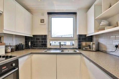 2 bedroom apartment to rent, Neckinger Estate, London