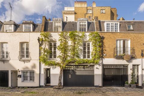 26 Hyde Park Gardens Mews, London, W2 2NX