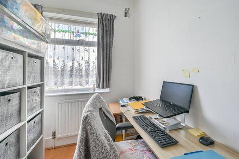 11 Kitchener Road, London, E17 4LJ