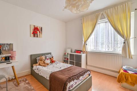 11 Kitchener Road, London, E17 4LJ