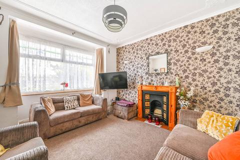 11 Kitchener Road, London, E17 4LJ