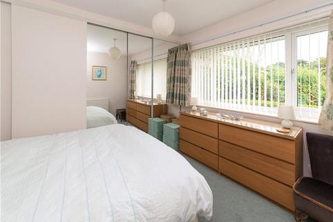 7 Manor Park, Bradford, BD8 0LY