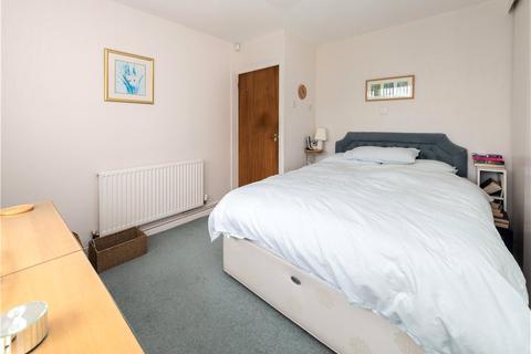 7 Manor Park, Bradford, BD8 0LY