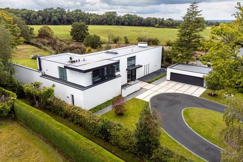 5 bedroom detached house for sale - A wonderful contemporary house in Mottram St Andrew