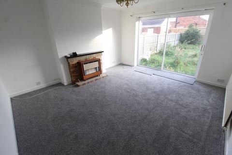 3 bedroom semi-detached bungalow to rent, Elm Grove, Whitby