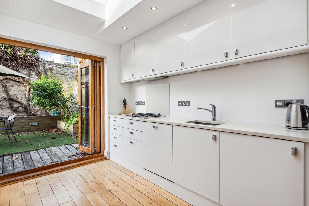House in London - View 4