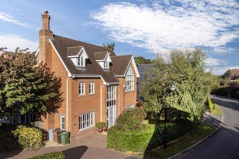 6 bedroom detached house for sale, Freshwater Drive, Wychwood Park, Weston