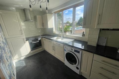 28 The Larches, Luton, LU2 7PX