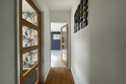 28 The Larches, Luton, LU2 7PX