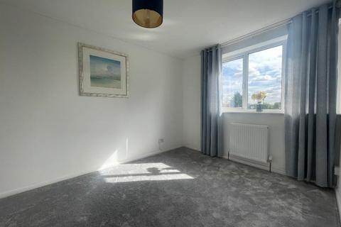 28 The Larches, Luton, LU2 7PX