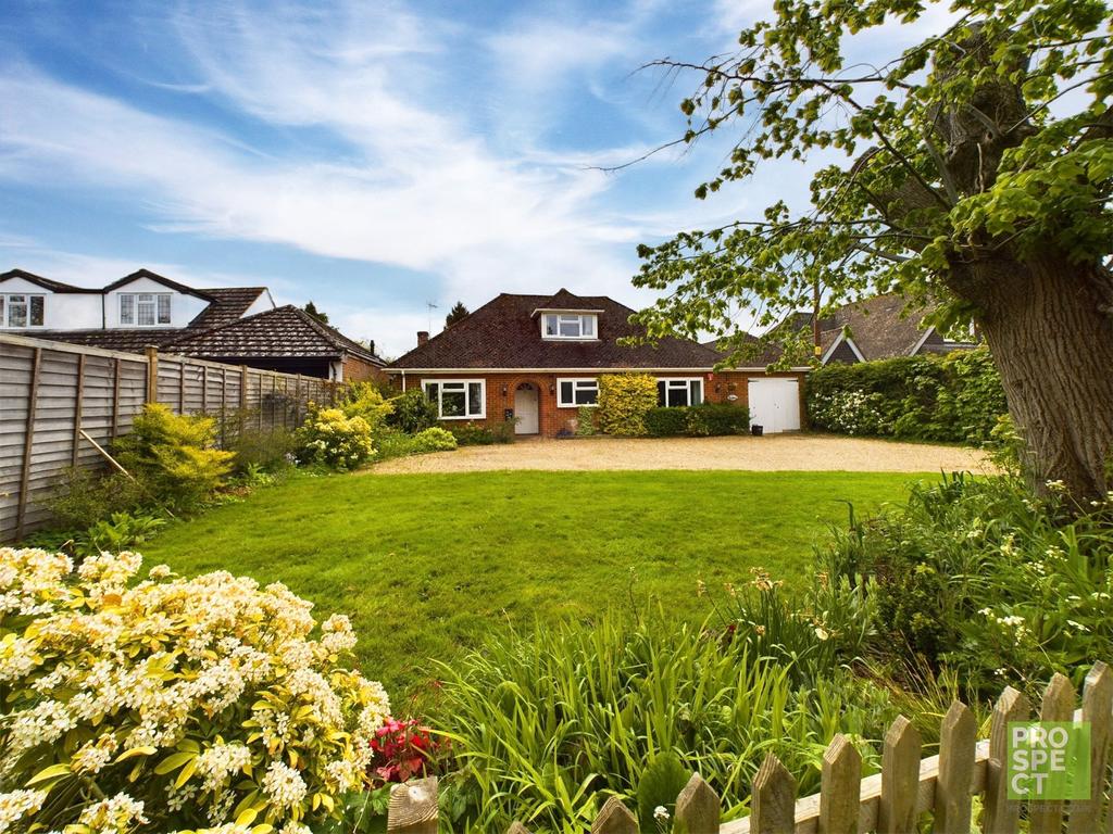 Swallowfield Street, Reading... 4 bed bungalow for sale £850,000