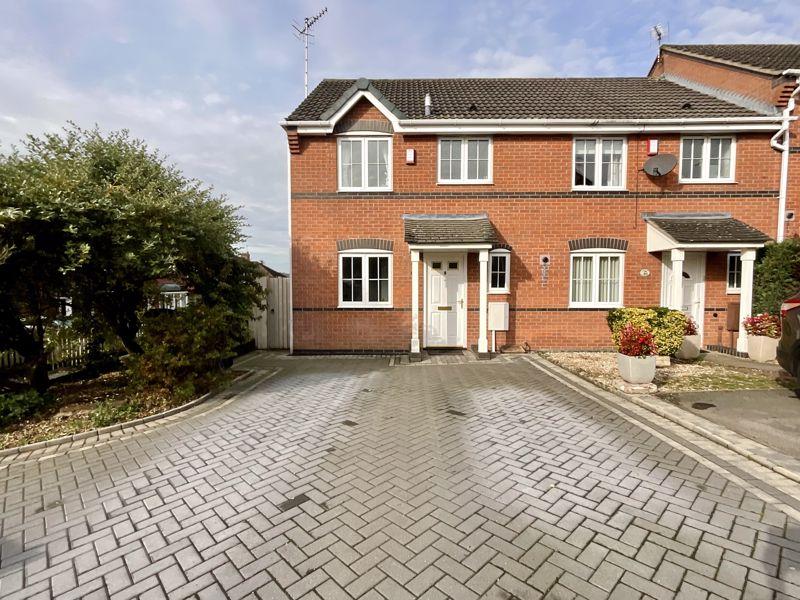 Chatsworth Park Avenue, Hanford 3 bed terraced house £195,000