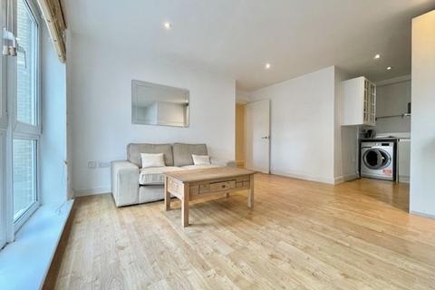 1 bedroom apartment to rent, Hereford Road, E3