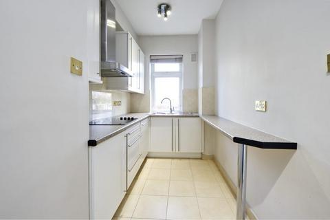 2 bedroom flat to rent, Kingston House East, SW7