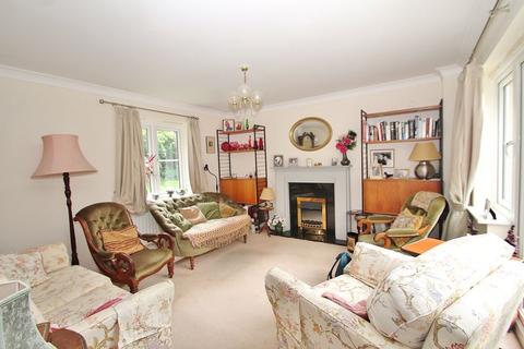17 Marsh Walk, Witney, OX28 1YF