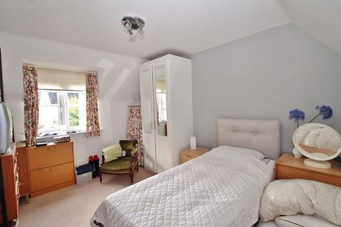 17 Marsh Walk, Witney, OX28 1YF