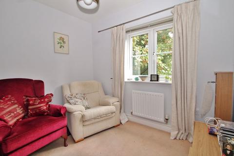 17 Marsh Walk, Witney, OX28 1YF