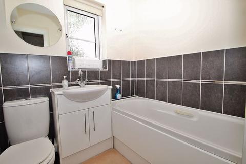 17 Marsh Walk, Witney, OX28 1YF