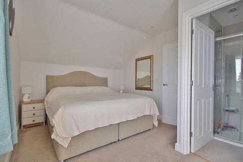 47 Beech Road, Witney, OX28 6LP