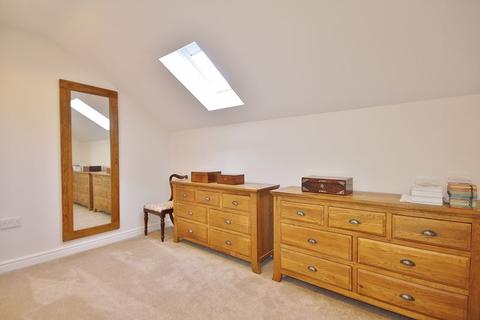 47 Beech Road, Witney, OX28 6LP