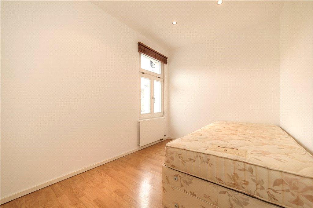 Bedrooom 1