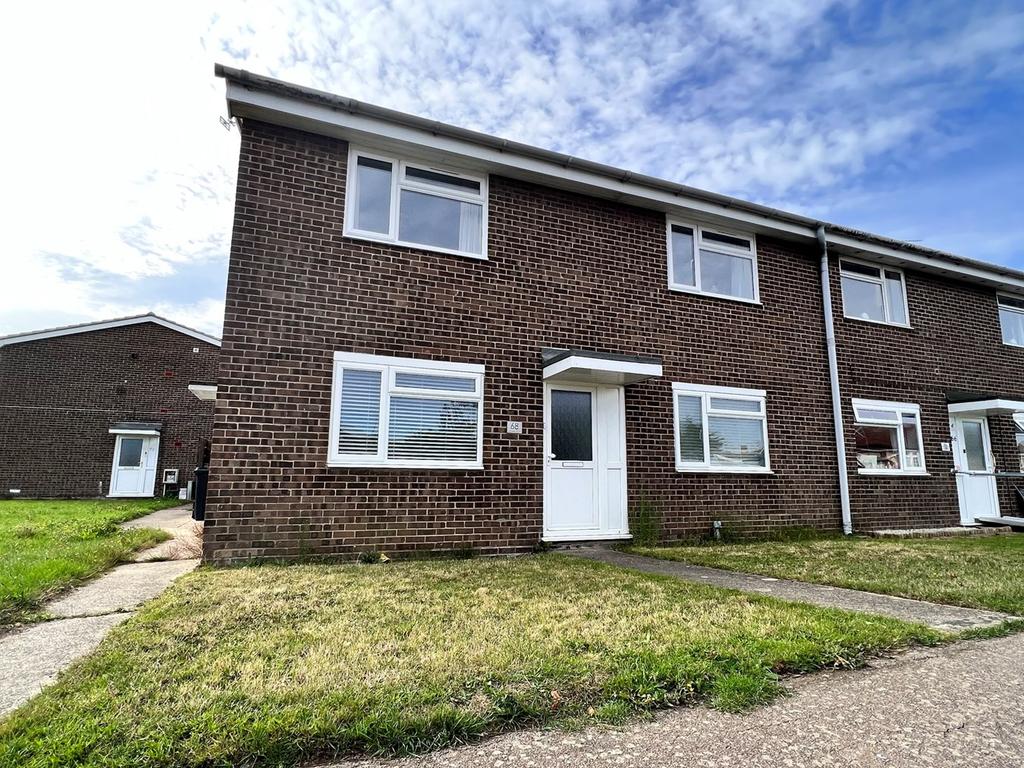 Garden Road, WALTON ON THE NAZE, CO14 2 bed for sale £190,000