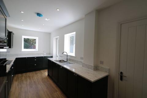 undefined, 64a Queen Elizabeth Square