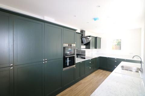 undefined, 64a Queen Elizabeth Square