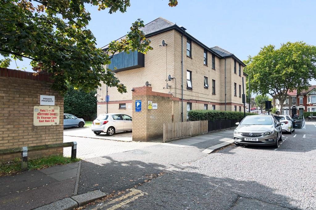 Vicarage Lane, East Ham, London, E6 1 bed flat for sale £220,000