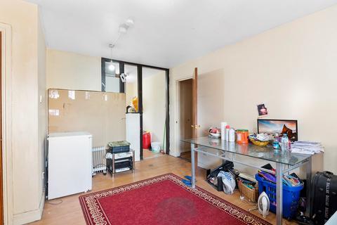 1 bedroom flat for sale, Vicarage Lane, East Ham, London, E6