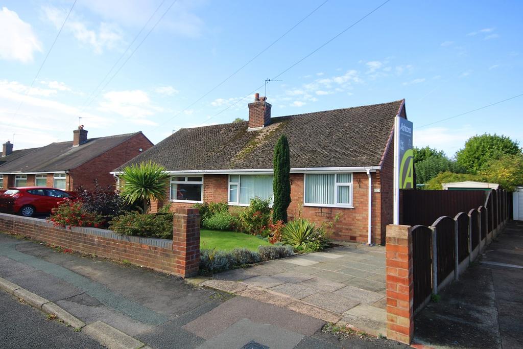 Rozel Crescent, Great Sankey, Warrington, WA5 2 bed bungalow for sale