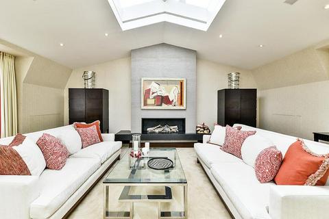 3 bedroom house for sale, Clabon Mews, Knightsbridge SW1X