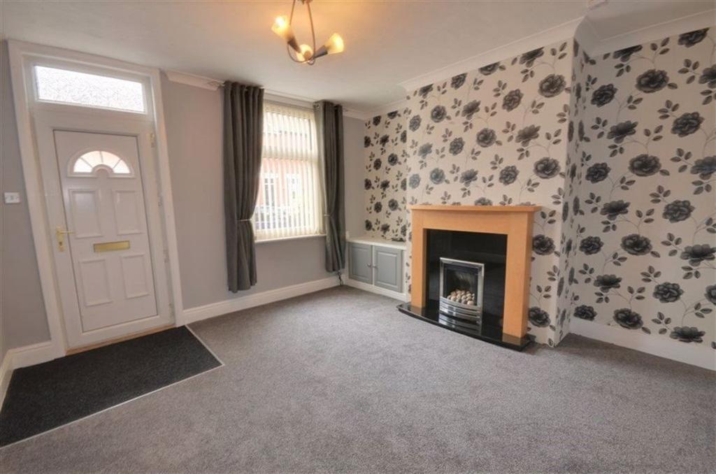Garden Street, Castleford, WF10 2 bed terraced house £650 pcm (£150 pw)
