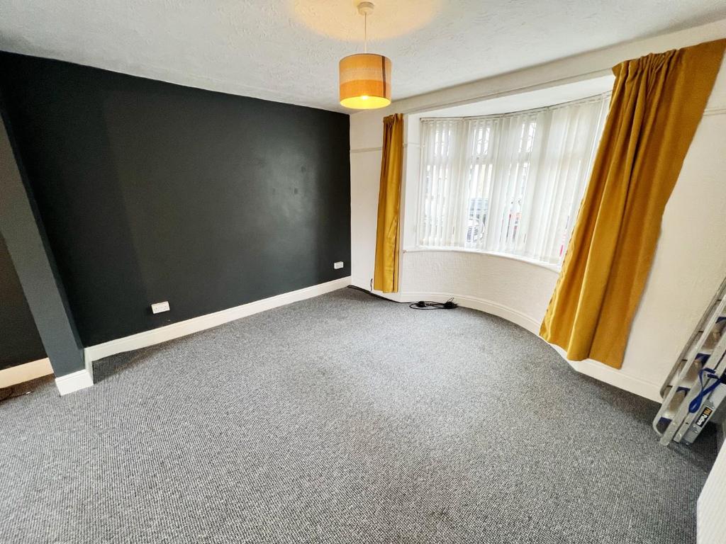 Whitworth Terrace, Spennymoor 3 bed house £525 pcm (£121 pw)