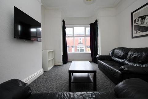 27 Beechwood Terrace, Leeds, LS4 2NG