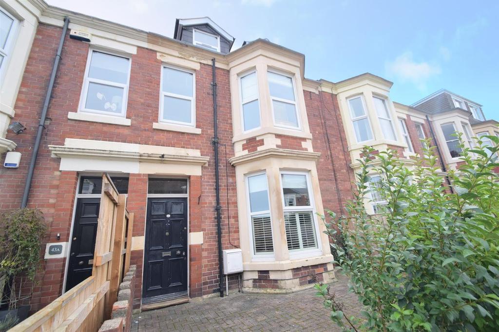 Park Parade, Whitley Bay 6 bed terraced house £429,950