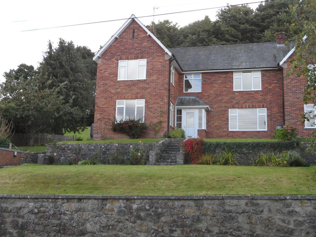 The Beacon, Ilminster 3 bed semidetached house £1,200 pcm (£277 pw)