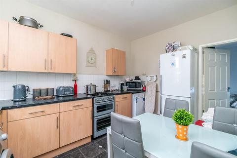 9 Bancroft Street, Nottingham, NG6 9HF