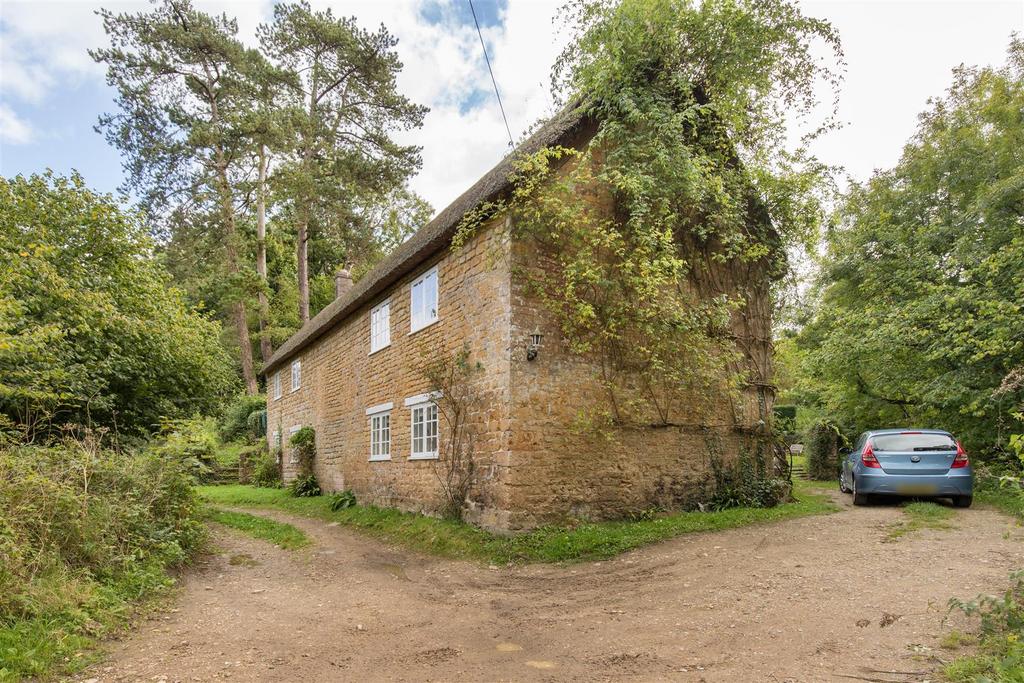 Castle Mill Farm House, Nettlecombe- fro (1).jpg