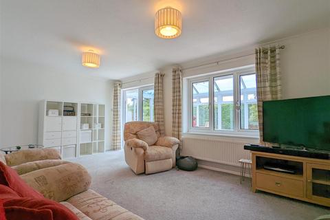 3 Cobham Close, Welland, Malvern, WR13 6SG