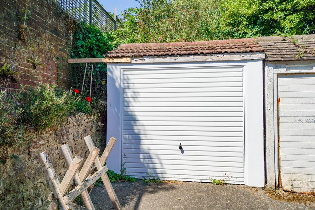 Brittany Road, St. LeonardsOnSea Garage £17,500